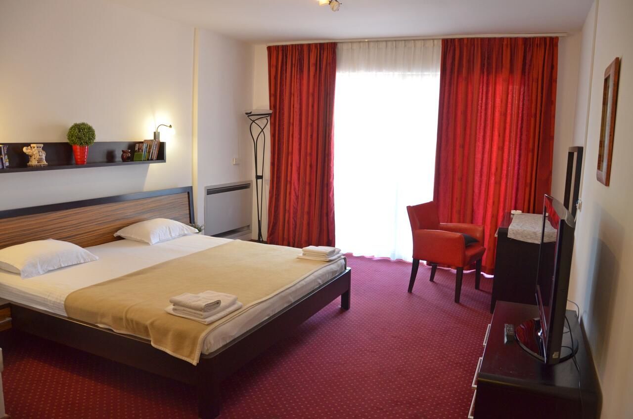 Отель Hotel Salute Budva Будва