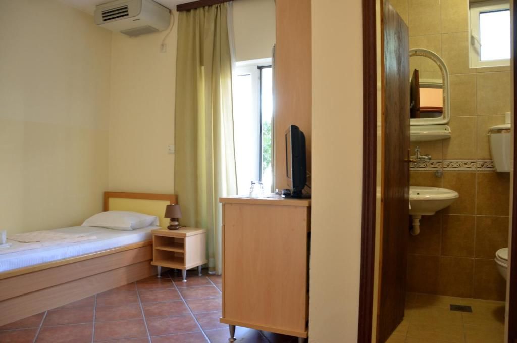 Отель Hotel Salute Budva Будва